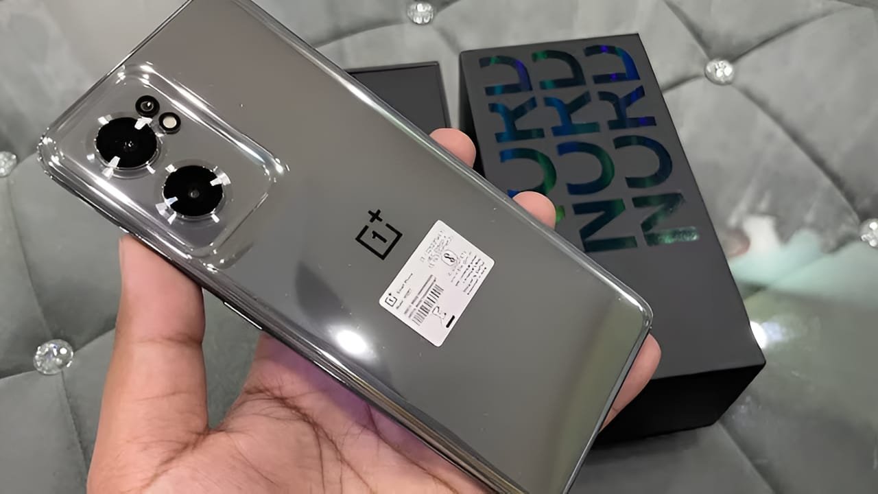 OnePlus Nord 2T 5G